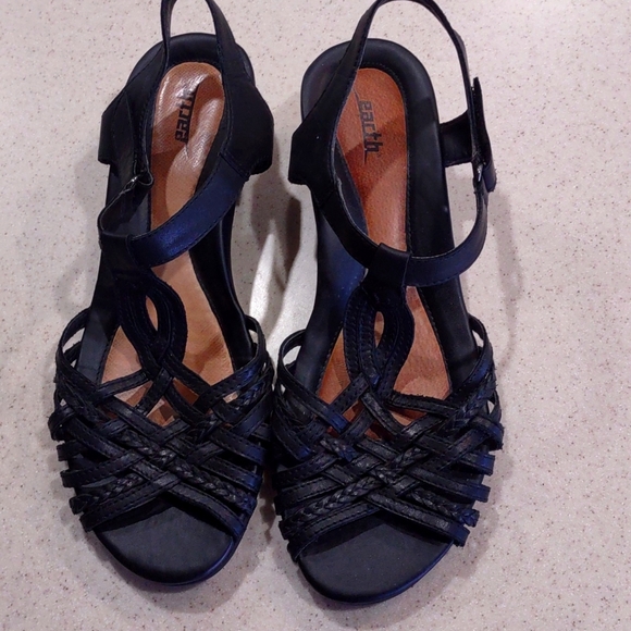 Earth Azalea Black Leather Wedge Sandals Size 10D (Wide Width) EUC - Picture 2 of 16